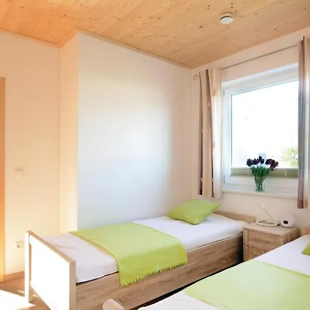11 Altefähr
